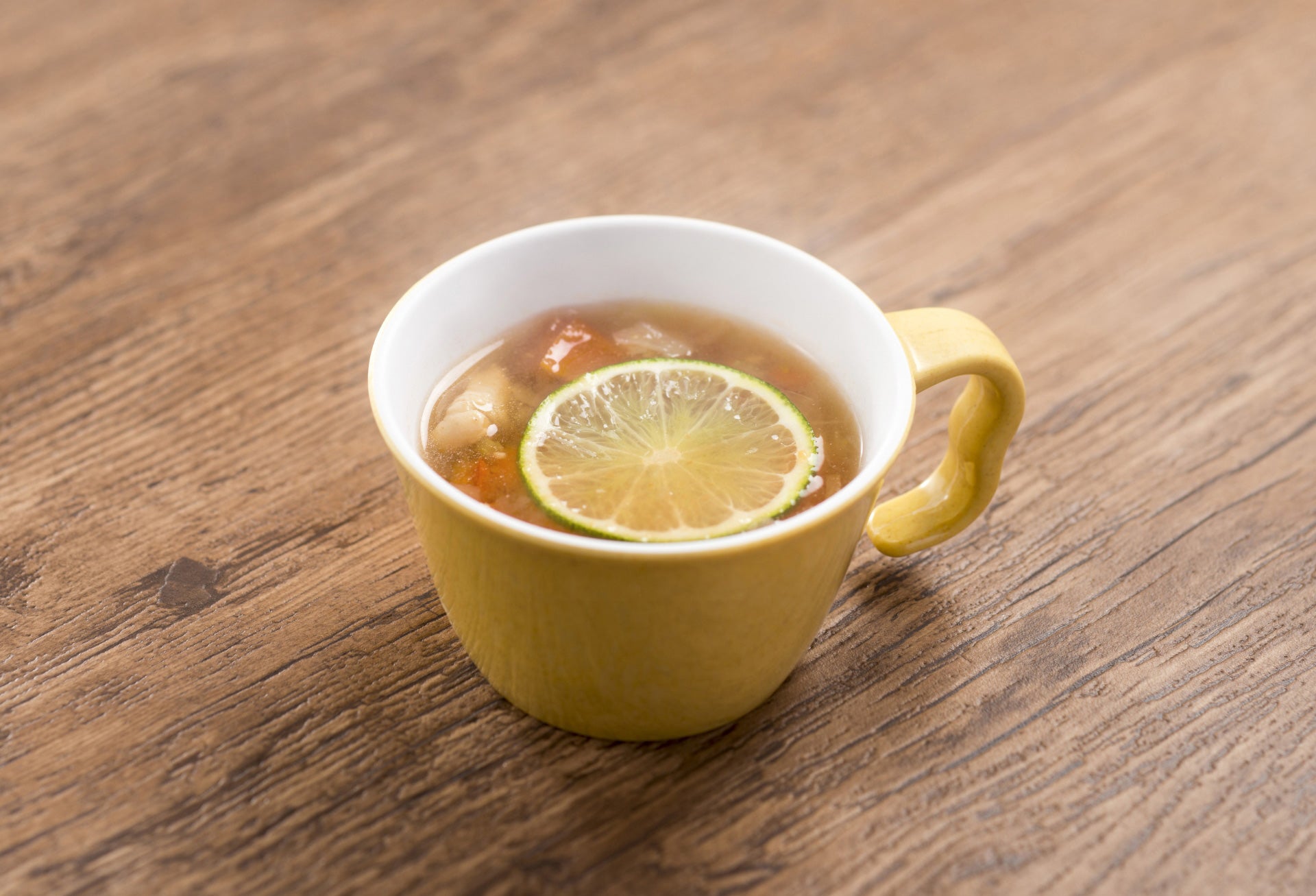 チキンスープ、ライム風味￥340（C）Disney