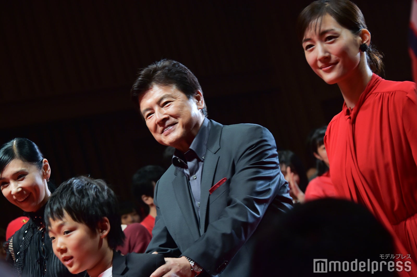 レッドカーペットに大歓声 （C）モデルプレス