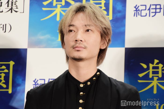 綾野剛(C)モデルプレス