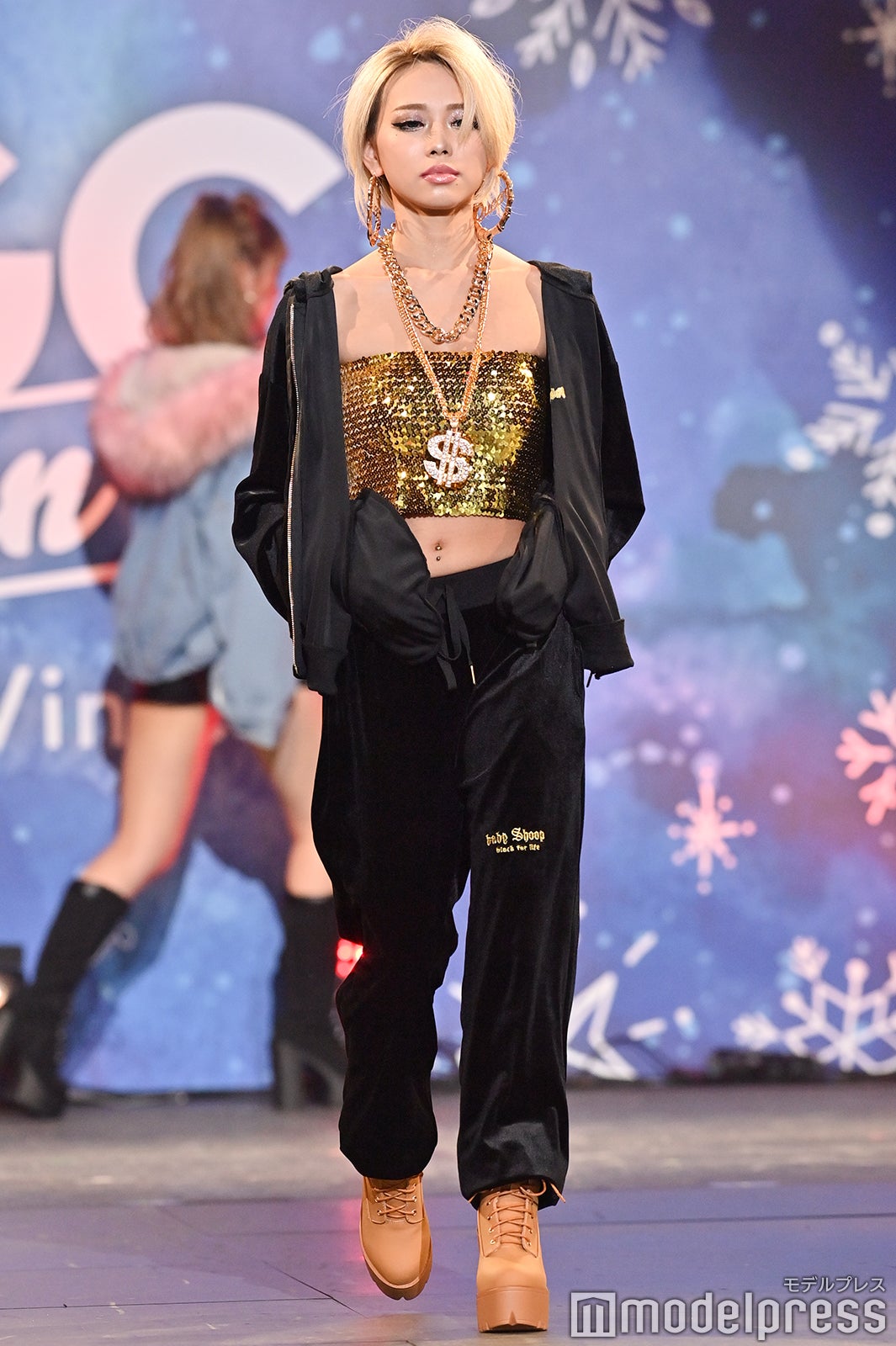 鈴木綺麗（C）モデルプレス