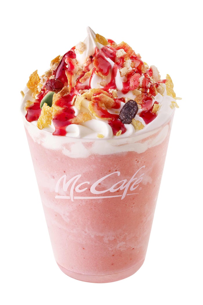ストロベリーヨーグルトフラッペ／画像提供：日本マクドナルド