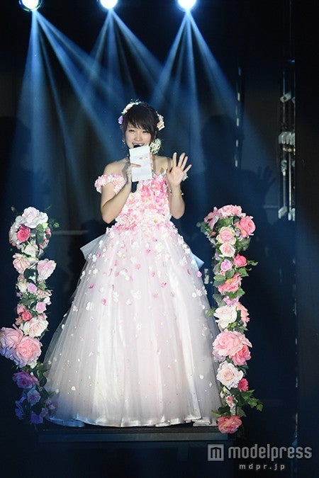 川栄李奈（C）AKS