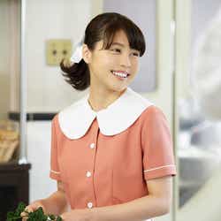モデルプレス - “有村架純は最強レベルの女優”―涙の夜を越え「ひよっこ」で掴んだ信頼「どんなことも受け止めたい」<インタビュー>