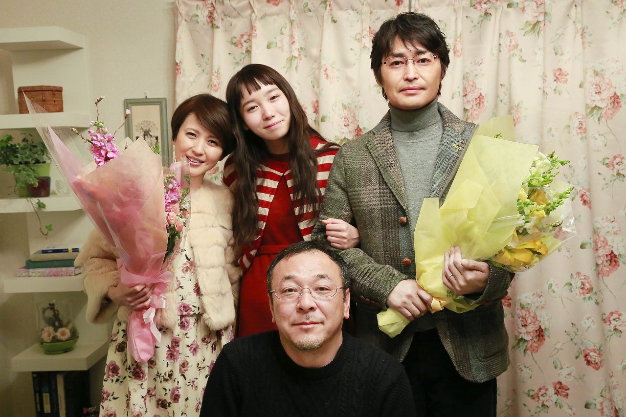 （左から）三浦理恵子、飯豊まりえ、川村泰祐監督、安田顕／メイキングカット（C）2017「きょうのキラ君」製作委員会