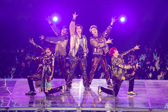 超特急(カメラマン:米山三郎、笹森健一)