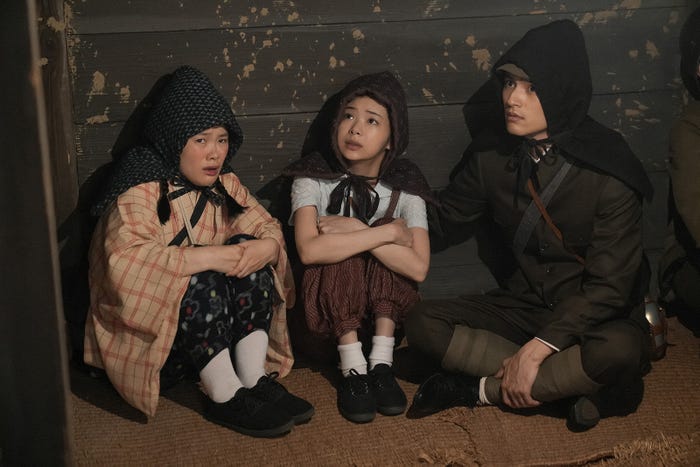 富田望生、趣里、水上恒司「ブギウギ」第64話(C)NHK