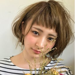 ショートボブは短めの前髪で もっとヘルシーに大人可愛く モデルプレス