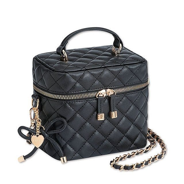 しまむらきゅるりんってしてみてコラボのバニティバッグ