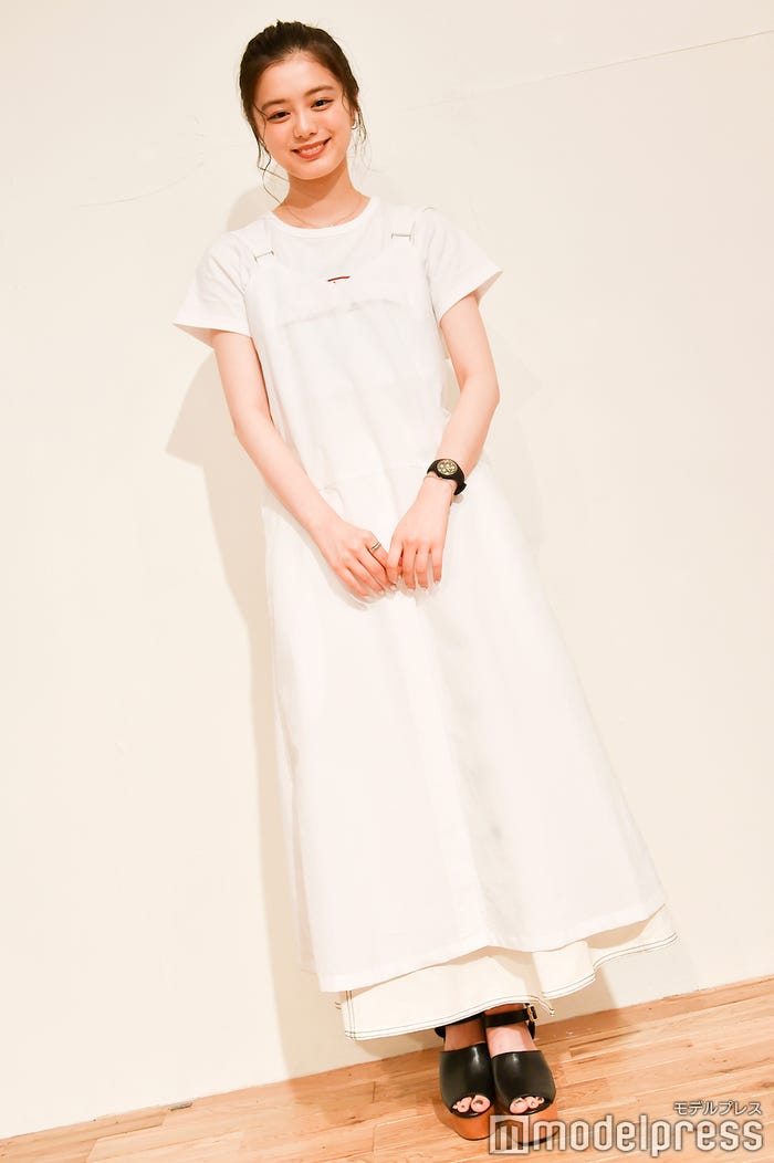 紺野彩夏 (C)モデルプレス