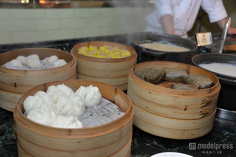 「エンチャンテッド・ガーデン・レストラン」