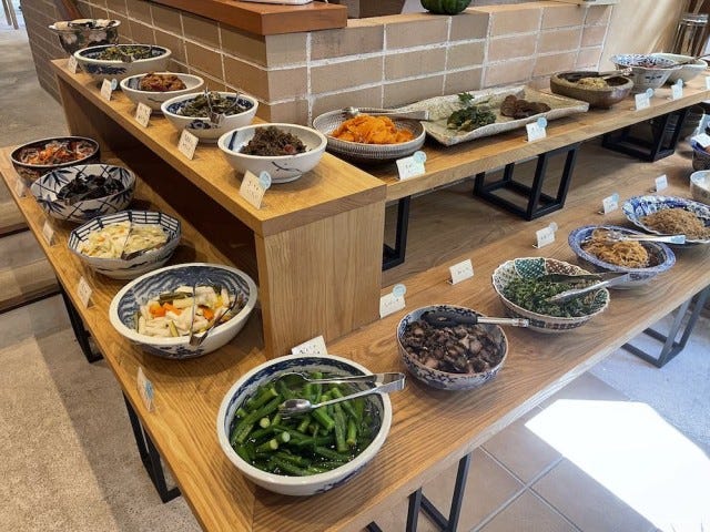 奈良に来たら絶対行って！ごはんが止まらなくなる絶品「お漬物バイキング」