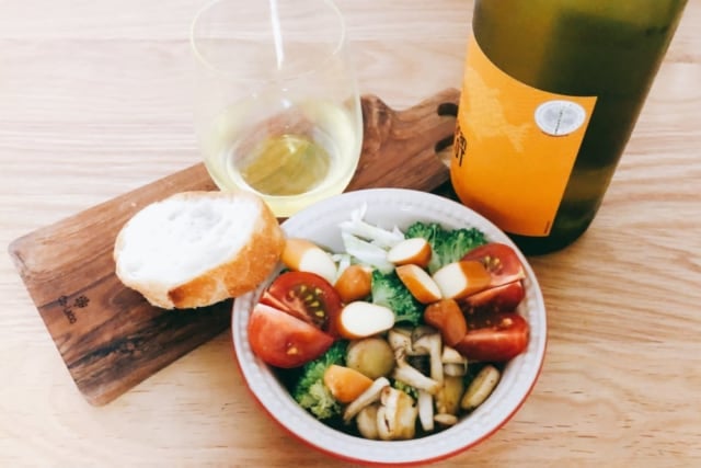 桜燻しのスモークチーズ サラダ