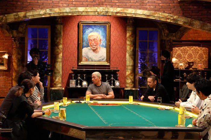 (左から時計回りに)若槻千夏、三浦翔平、ノブ、松本人志、大悟、川谷絵音、柴田英嗣(C)フジテレビ