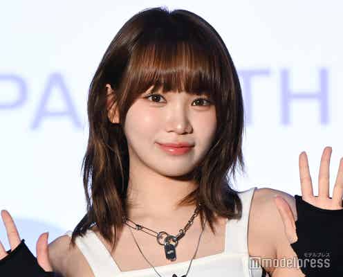 LE SSERAFIMチェウォン、神戸でスラリ美脚披露 旅コーデに「プライベート?」「お洒落」の声