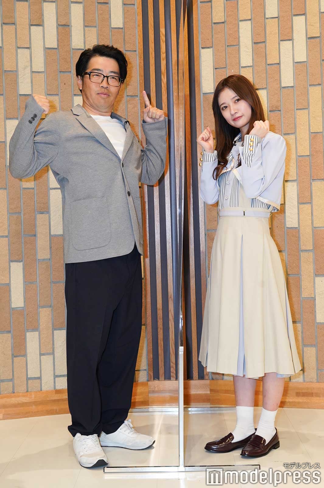 鈴木拓、寺田蘭世 （C）モデルプレス