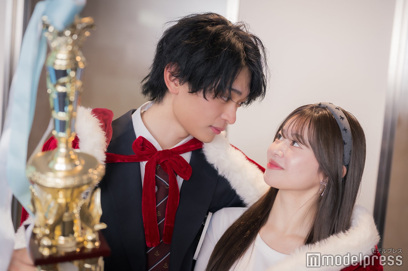 黒木聖那＆米澤りあ（C）モデルプレス