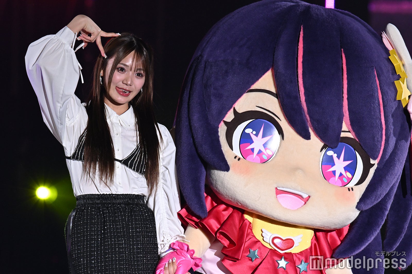 推しの子】ステージ、星野アイが登場 SWEET STEADY・CUTIE