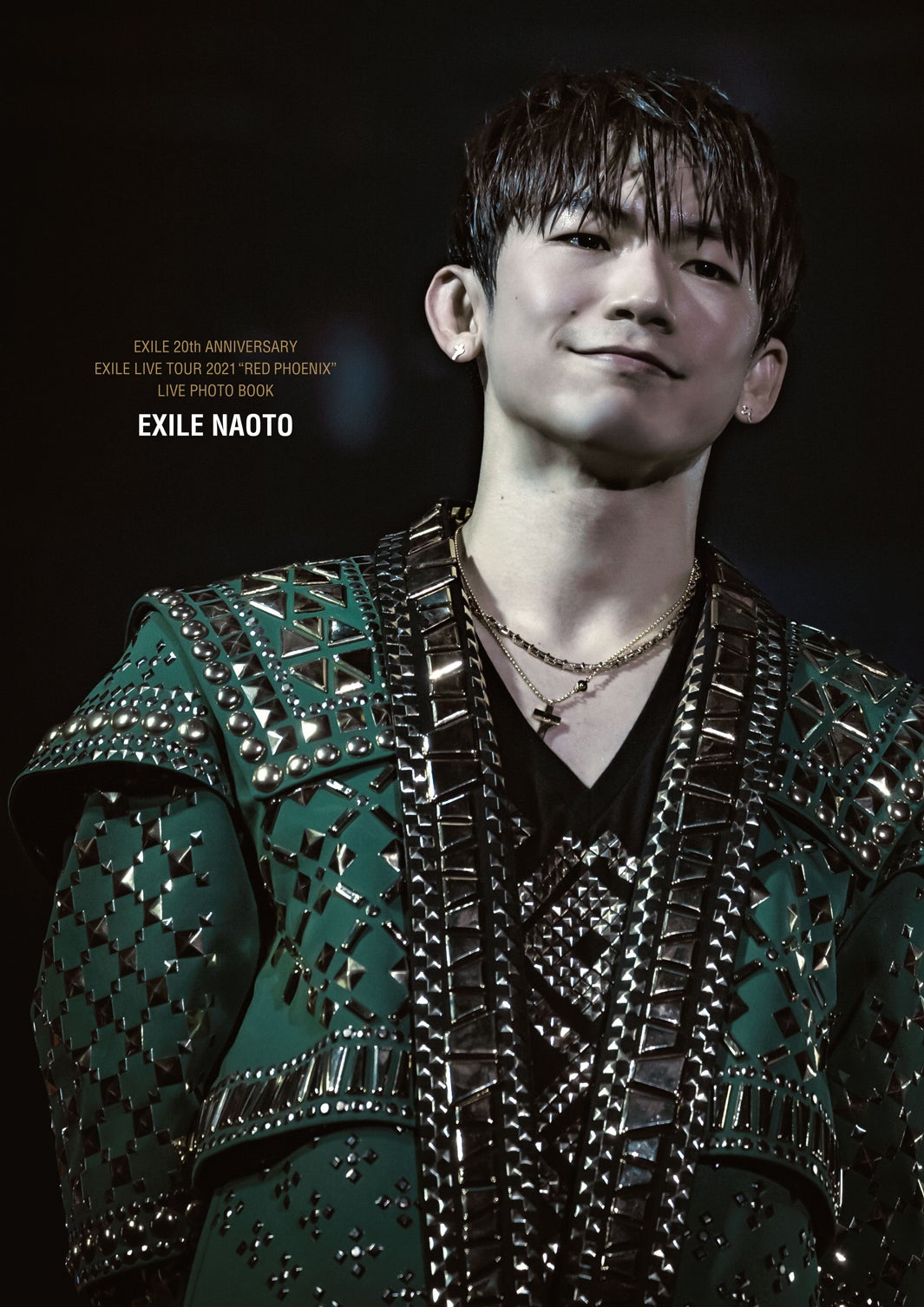 NAOTO「EXILE 20th ANNIVERSARY EXILE LIVE TOUR 2021“RED PHOENIX”LIVE PHOTO BOOK」表紙（提供写真）