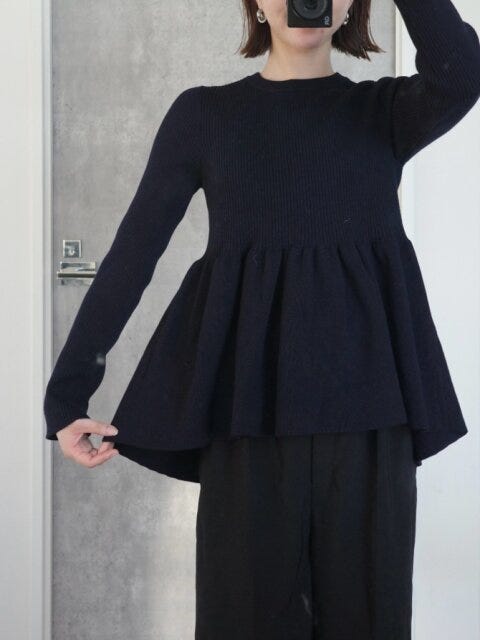 GUペプラムニットプルオーバー GUペプラムニットプルオーバーMサイズの丈感