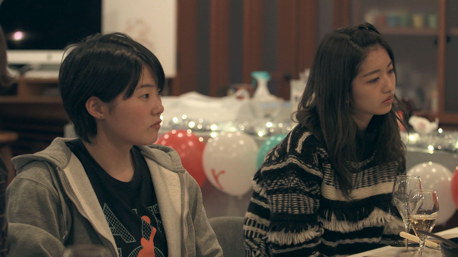 つば冴、安未「TERRACE HOUSE OPENING NEW DOORS」10th WEEK（C）フジテレビ／イースト・エンタテインメント