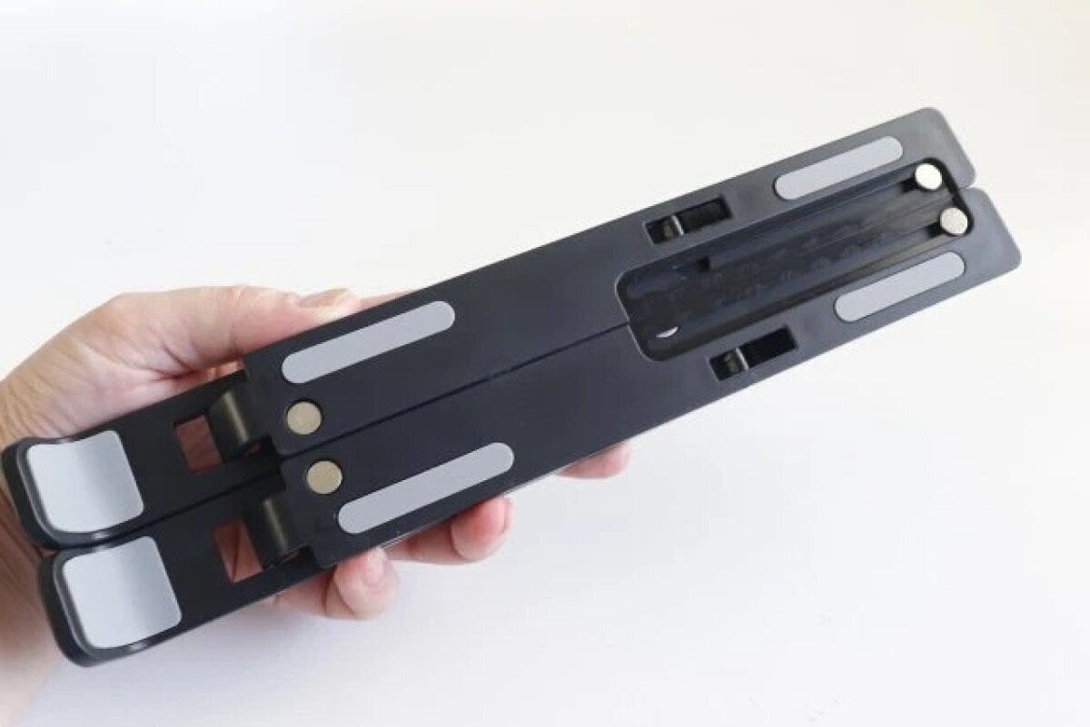 ダイソー 折りたたみ式PC・タブレットスタンド ダイソー 折りたたみ式PC・タブレットスタンド