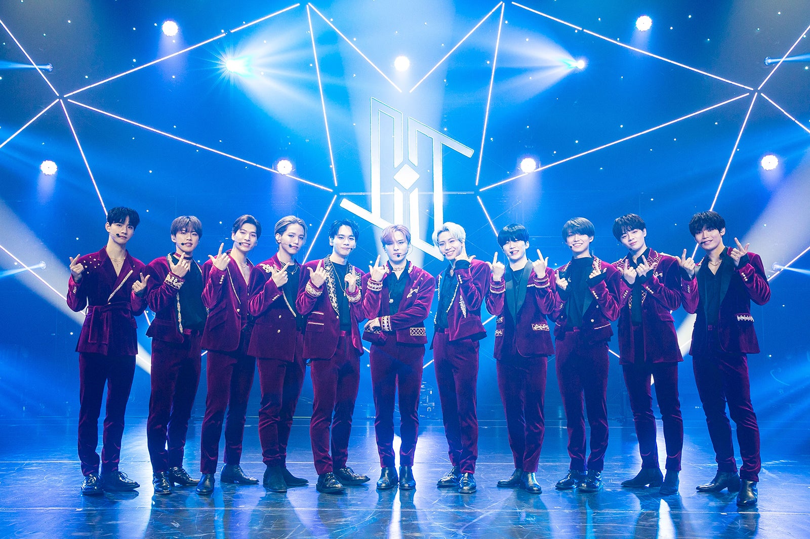 JO1（C）LAPONE ENTERTAINMENT 