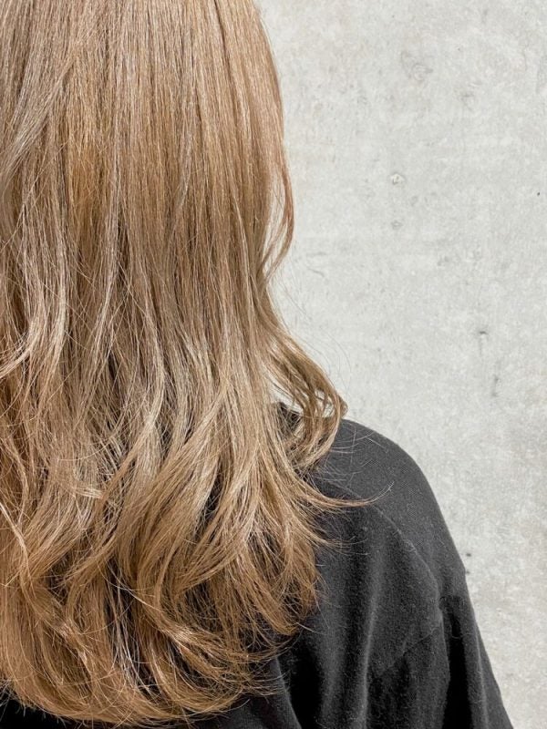 ヘアカラーの落ちにくい色って きれいな髪色を長く楽しむ方法もご紹介 モデルプレス ヘアカラーの落ちにくい色って きれいな髪色を長く楽しむ方法もご紹介 モデルプレス
