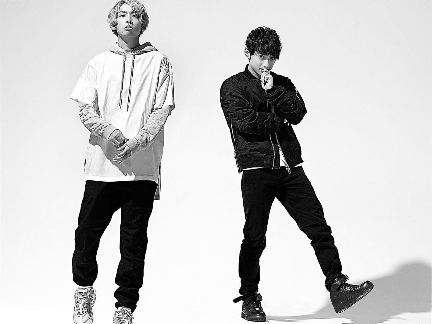 SKY-HI（右）とSALU（左）