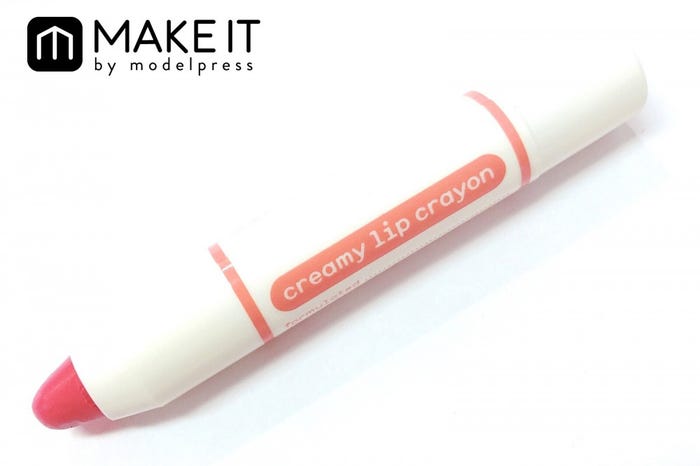 エテュセ/クリーミークレヨンリップ/OR1 ピュアオレンジ/1,200円(税抜) (C)メイクイット