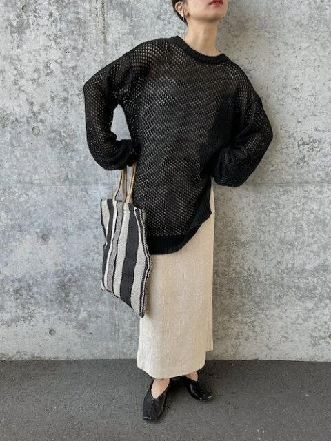 シアートップス　コーデ　夏