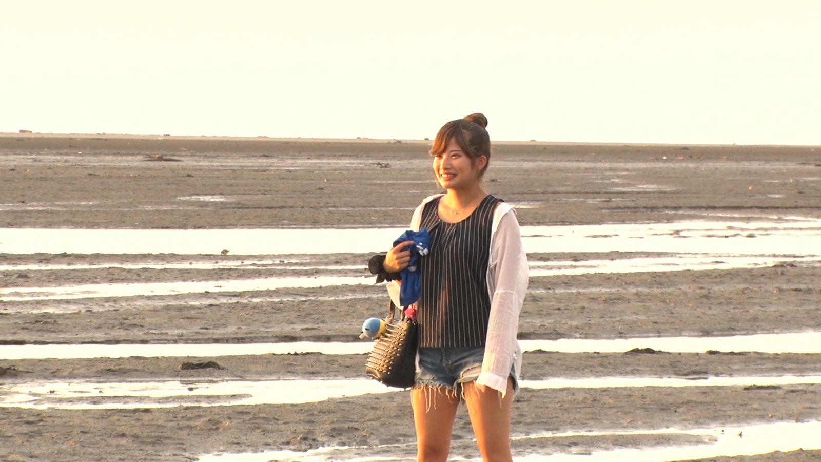 裕ちゃんと2人きりで喜ぶでっぱりん／「あいのり：Asian Journey」第11話より（C）フジテレビ