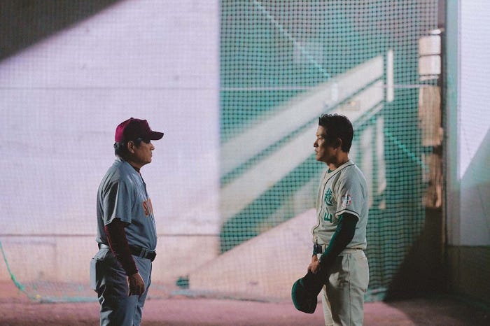 松平健、鈴木亮平「下剋上球児」第9話より(C)TBSスパークル/TBS 撮影:Len