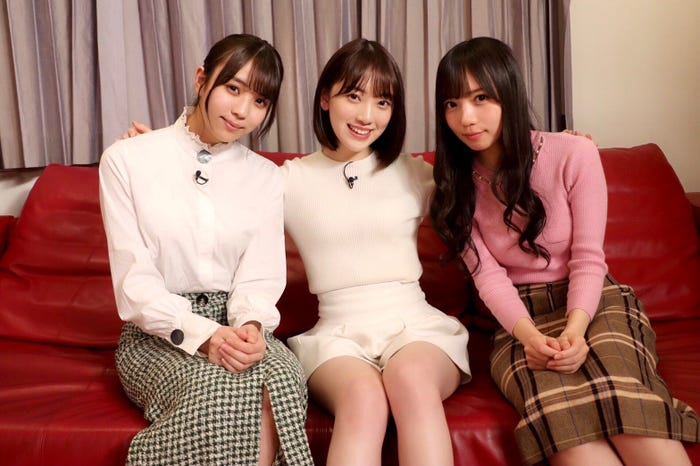 小林由依、堀未央奈、齊藤京子(C)NHK