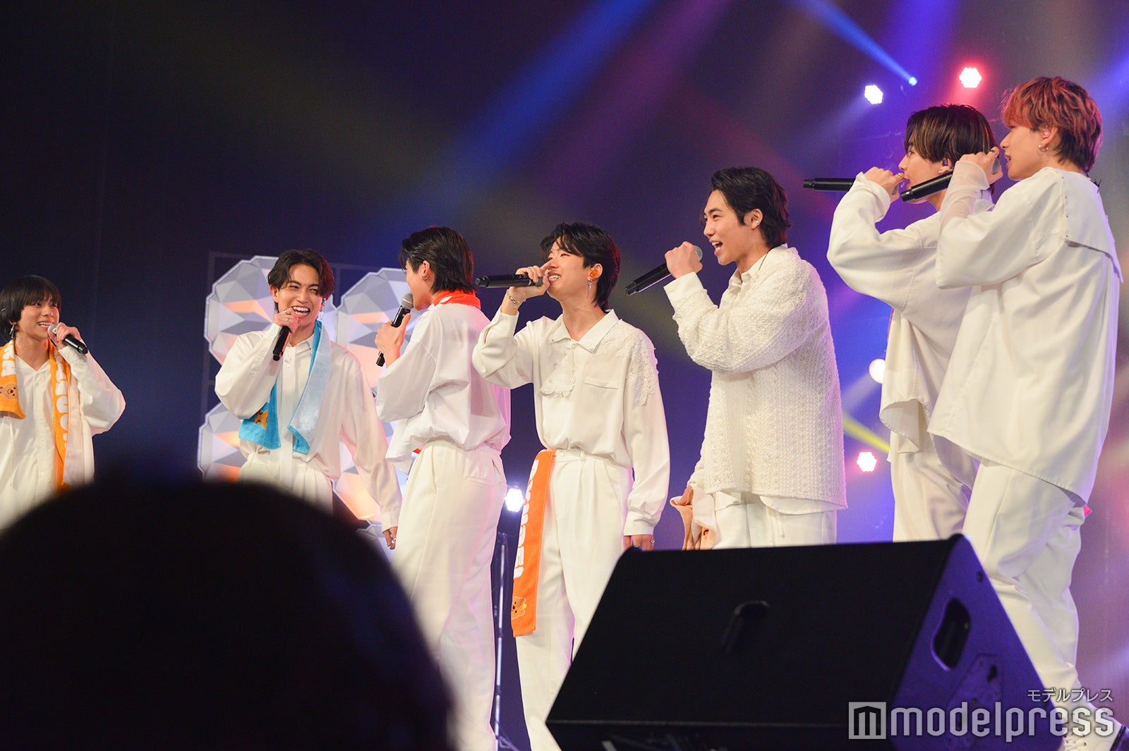 8LOOM （C）モデルプレス