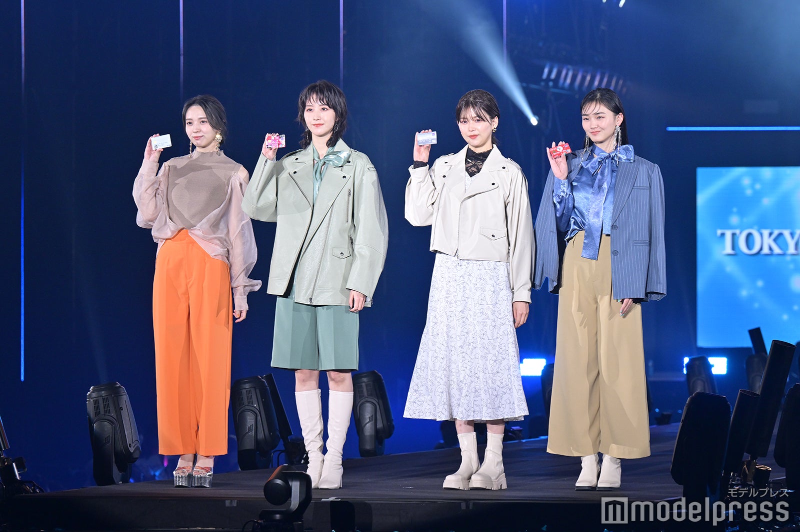 小林由依、土生瑞穂、渡邉理佐、山崎天（C）モデルプレス