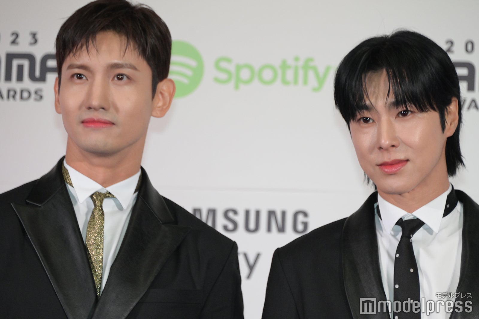 東方神起「MAMA」堂々カムバック リクエスト応じ新曲チラ見せ「たくさん見せるのはNGなので」＜2023 MAMA AWARDS DAY1＞
