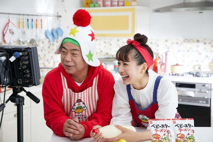 出川哲朗、栗子 (提供画像)