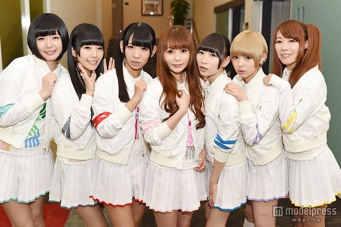 (左から)夢眠ねむ、相沢梨紗、古川未鈴、中川翔子、藤咲彩音、最上もが、成瀬瑛美