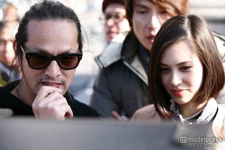 水原希子／資生堂「TSUBAKI」ヘッドスパ新CMメイキングショット