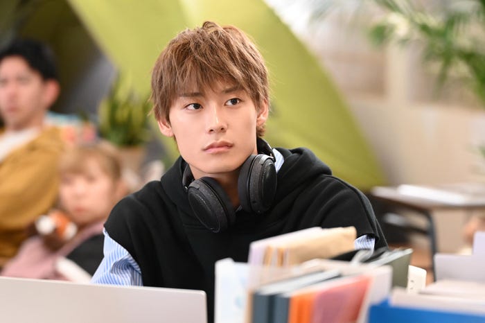 高松アロハ(※「高」は正式には「はしごだか」)「パンダより恋が苦手な私たち」第1話(C)日本テレビ