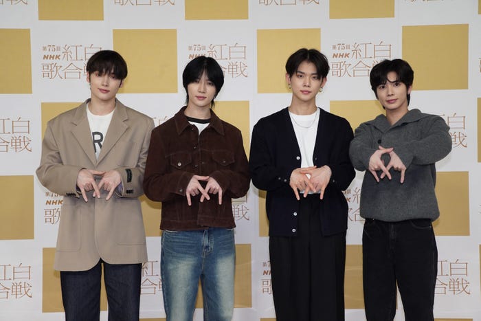 TOMORROW X TOGETHER/(左から)ヒュニンカイ(HUENINGKAI)、ボムギュ(BEOMGYU)、ヨンジュン(YEONJUN)、テヒョン(TAEHYUN)※スビン(SOOBIN)は欠席(提供写真)