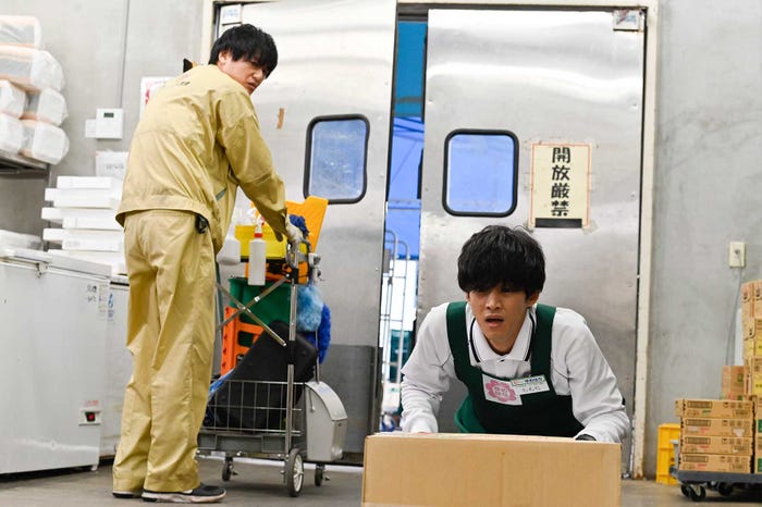 井浦新、松坂桃李 (C)テレビ朝日