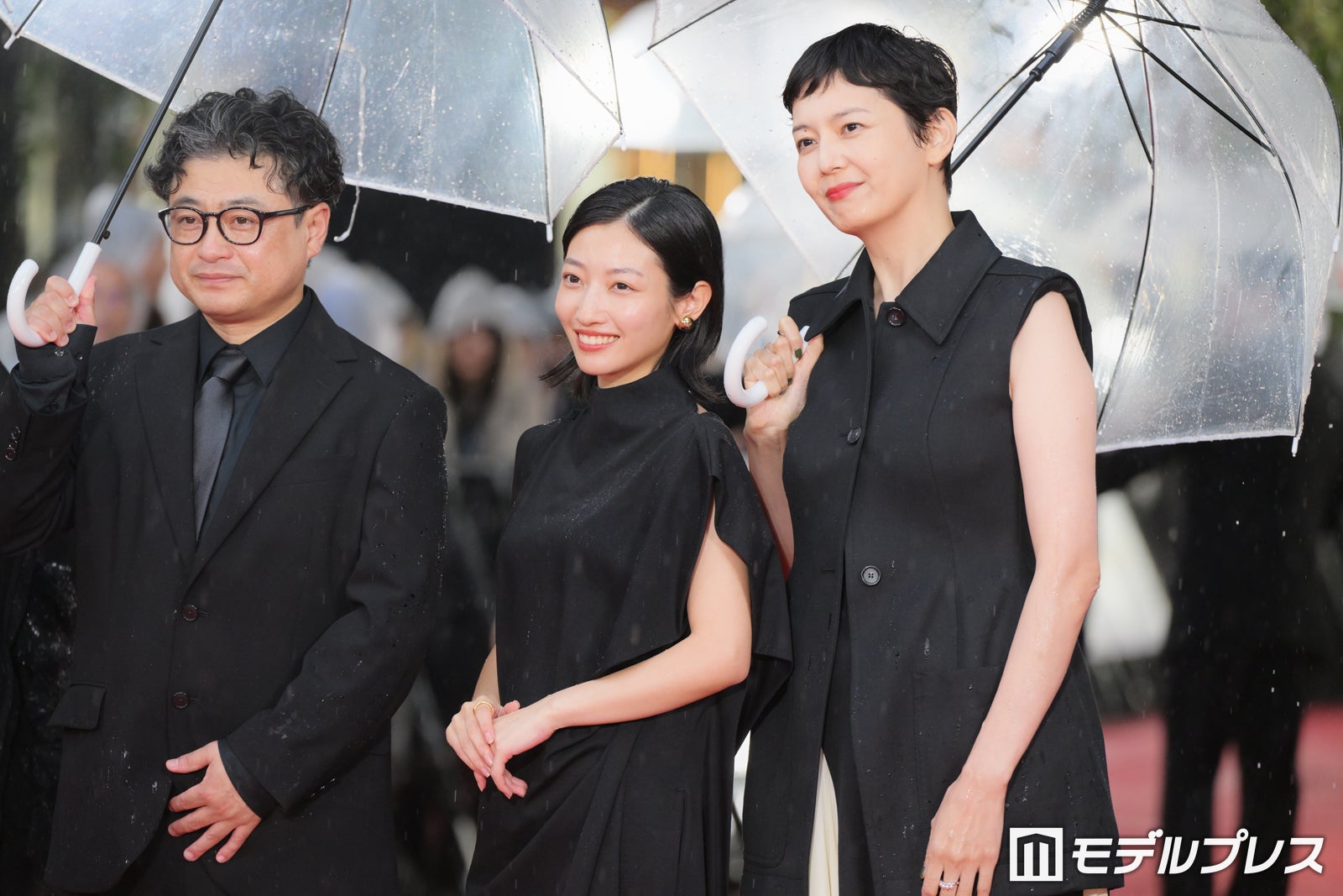 まつむらしんご、川島鈴遥、菊池亜希子（C）モデルプレス