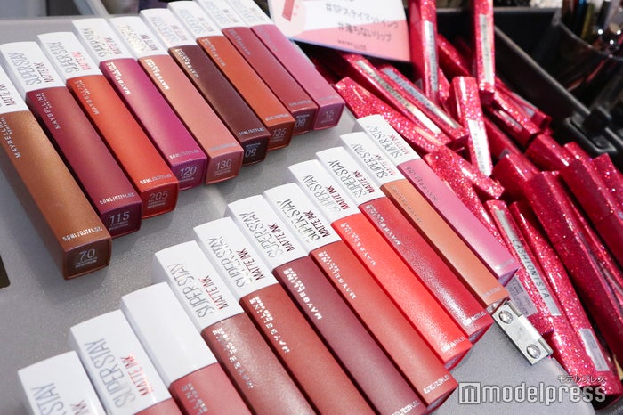 メイベリン ニューヨーク 落ちないリップ に新色登場 全色圧巻のラインナップに注目 モデルプレス