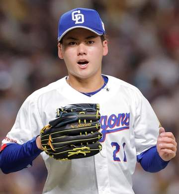 「末恐ろしいピッチャーになりそう」中日・金丸が阪神・佐藤輝のバットを1試合で2度も折る 2死満塁は真っ二つに「痺れた」「ほんまにすごかった」