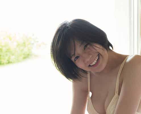 佐藤美希、ランジェリーで魅せる珠玉ボディライン
