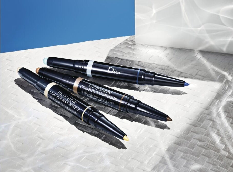 「ディオールショウ カラー&コントゥール デュオ」（左から）“520 サン バス”、“630 シェル ブロンズ”、“220 シー ベイ”／画像提供：Dior