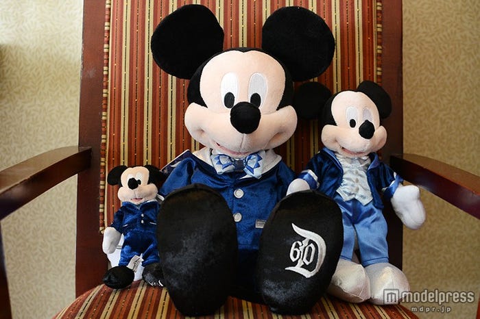 ぬいぐるみ/(左から)小:$11.95、大:$34.95、中:$17.95