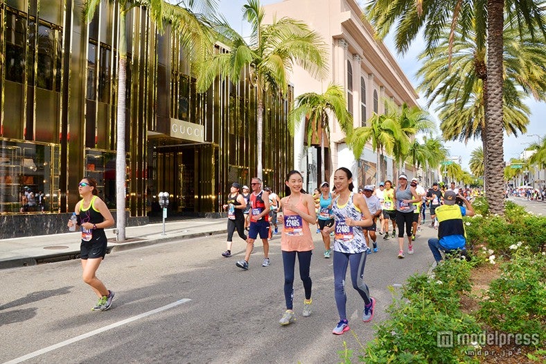 高級ブティックが軒を連ねるロデオドライブ