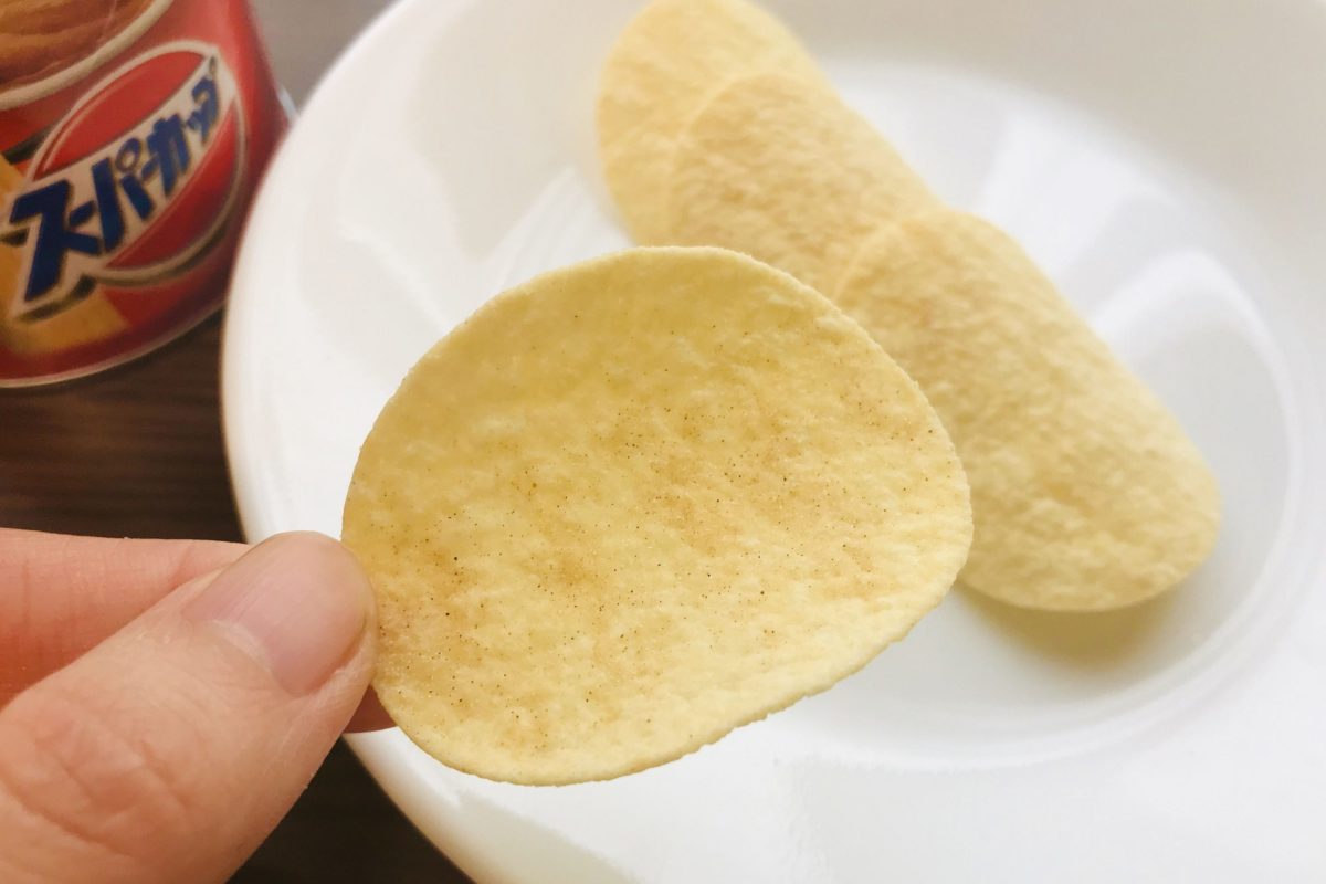 プリングルズ鶏ガラ醤油ラーメン味